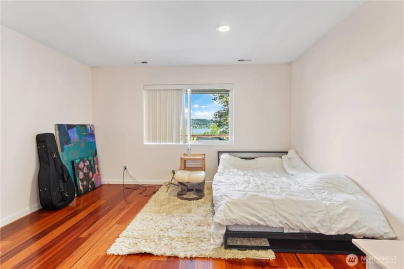 Property photo for 9844 Arrowsmith Avenue S, Seattle photo 14