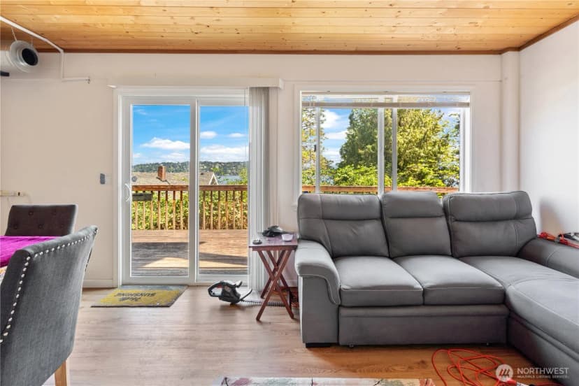 Property photo for 9844 Arrowsmith Avenue S, Seattle photo 18