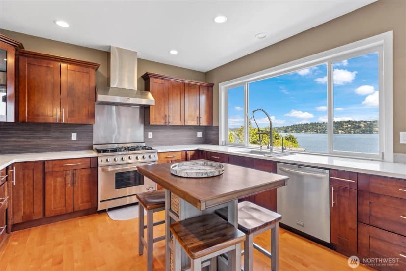 Property photo for 9844 Arrowsmith Avenue S, Seattle photo 22
