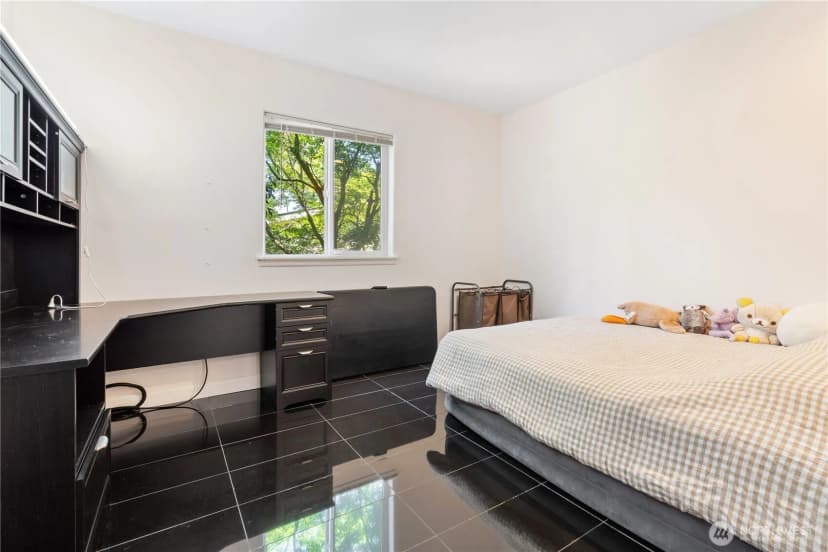 Property photo for 9844 Arrowsmith Avenue S, Seattle photo 30