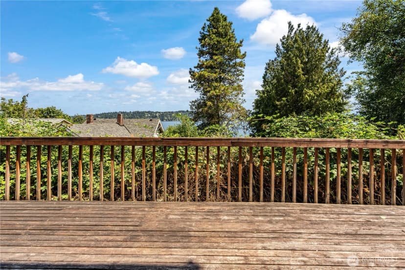 Property photo for 9844 Arrowsmith Avenue S, Seattle photo 10