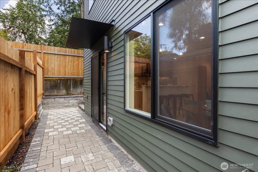 Property photo for 3706 Ne 137th Street, Seattle photo 22