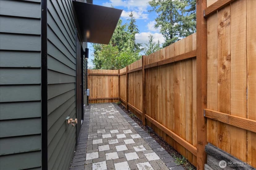 Property photo for 3706 Ne 137th Street, Seattle photo 23