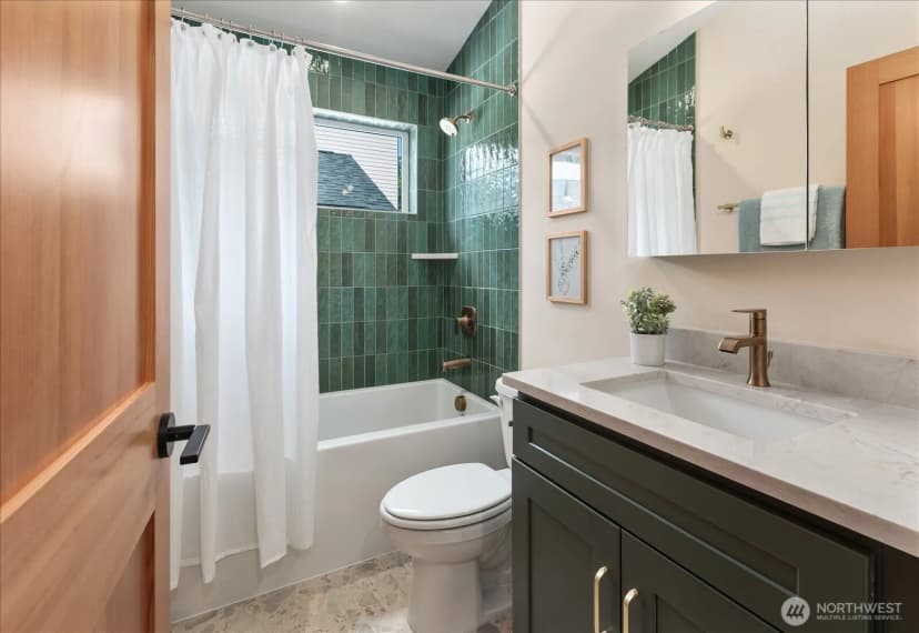 Property photo for 3706 Ne 137th Street, Seattle photo 18