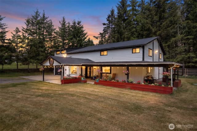 Property photo for 1785 Centralia Alpha Road, Chehalis