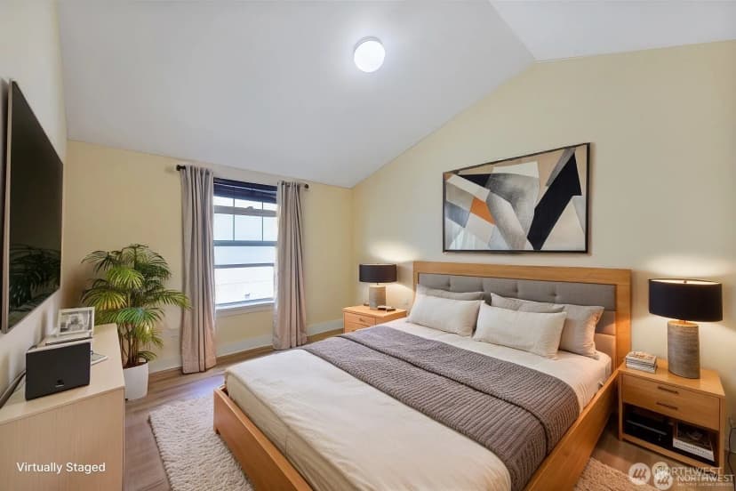 Property photo for 5033 12th Avenue Ne #b, Seattle photo 6