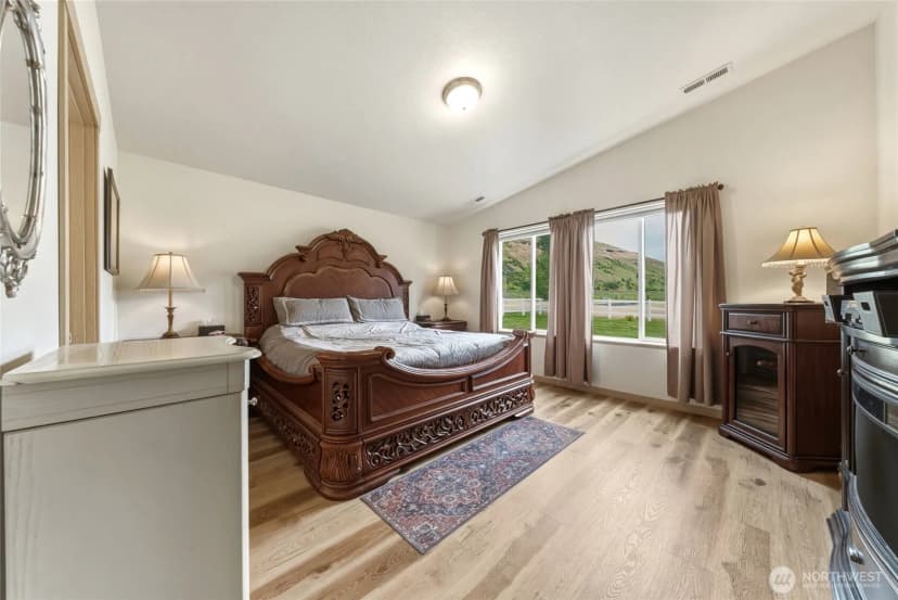 Property photo for 252 S Touchet Road, Dayton photo 16