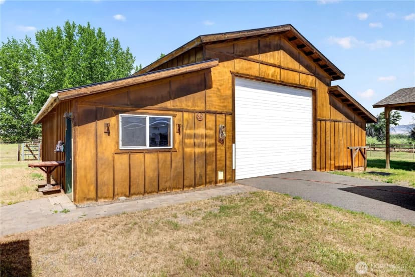 Property photo for 1551 S Thorp Highway, Ellensburg photo 25