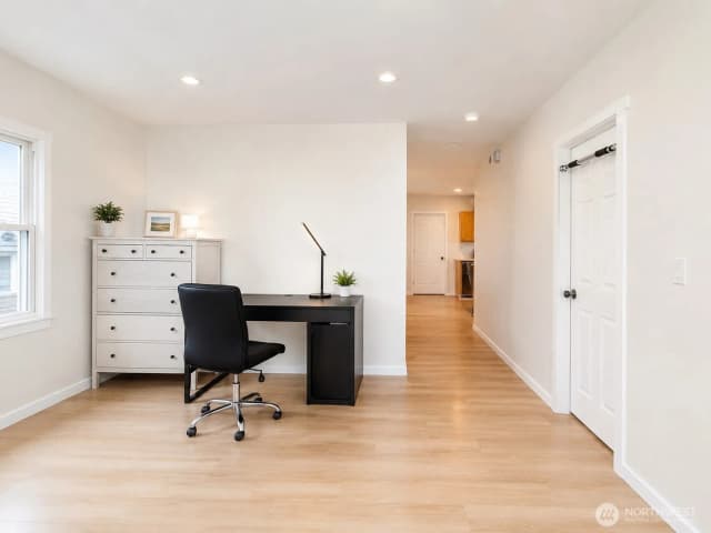 Property photo for 336 S Division Street, Auburn photo 3