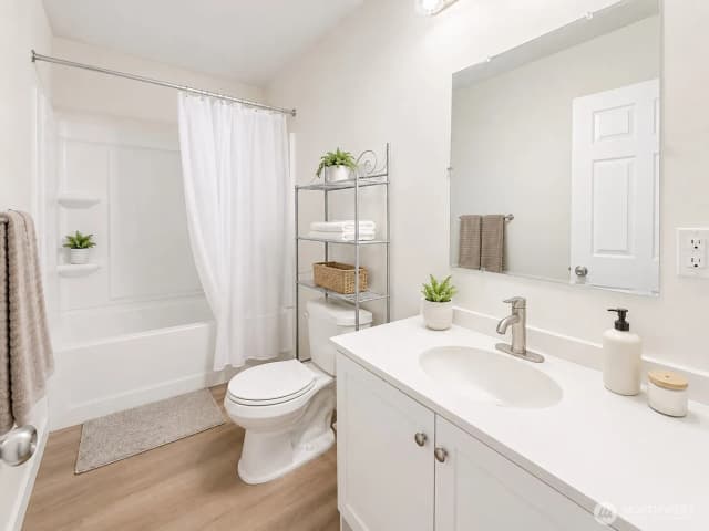 Property photo for 336 S Division Street, Auburn photo 5