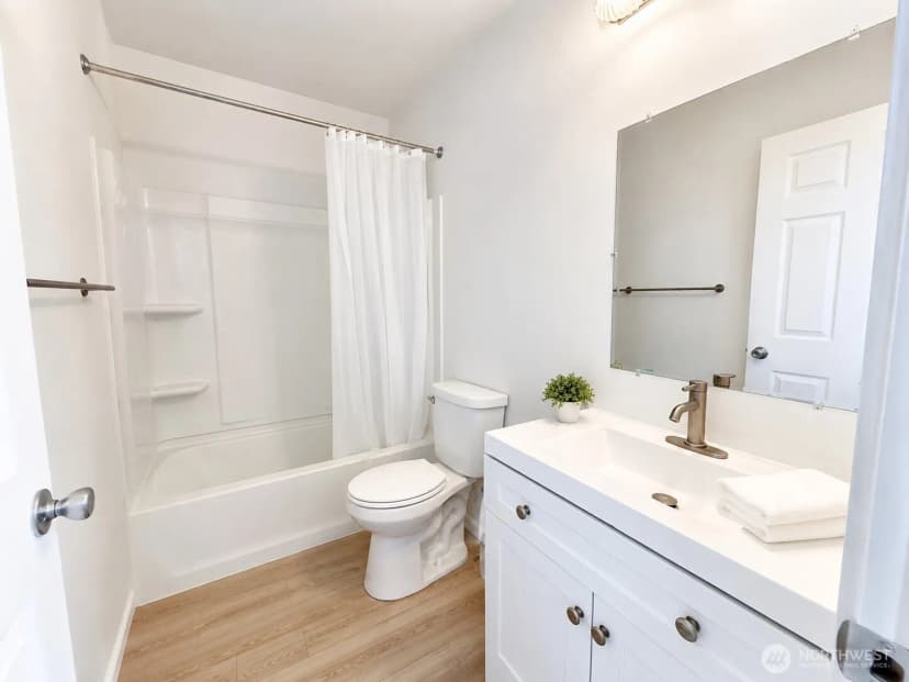 Property photo for 336 S Division Street, Auburn photo 11