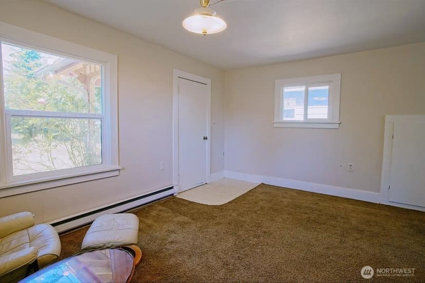 Property photo for 1125 W Ninth Street, Port Angeles photo 10
