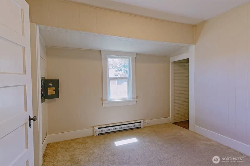 Property photo for 1125 W Ninth Street, Port Angeles photo 14