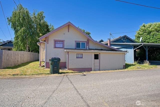 Property photo for 1125 W Ninth Street, Port Angeles photo 5