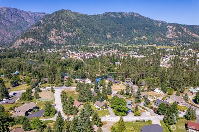 Property photo for 9724 Dye Road, Leavenworth photo 37