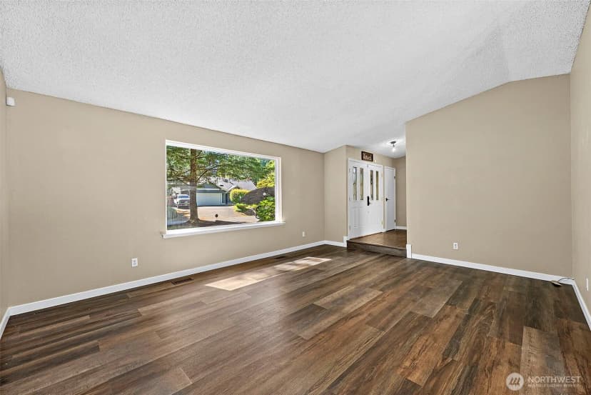 Property photo for 11315 83rd Avenue Sw, Lakewood photo 8