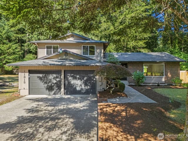 Property photo for 11315 83rd Avenue Sw, Lakewood