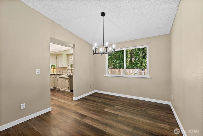 Property photo for 11315 83rd Avenue Sw, Lakewood photo 9