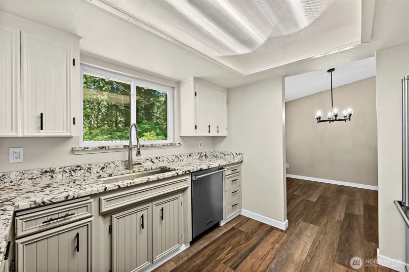 Property photo for 11315 83rd Avenue Sw, Lakewood photo 12