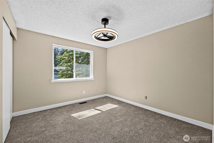 Property photo for 11315 83rd Avenue Sw, Lakewood photo 21