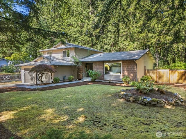 Property photo for 11315 83rd Avenue Sw, Lakewood photo 4