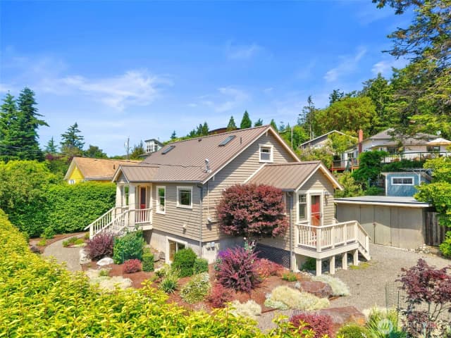 Property photo for 1018 Taft Street, Port Townsend photo 2