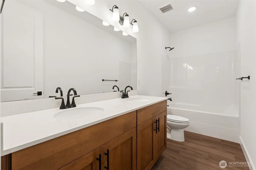 Property photo for 13902 Uplands Place E #66, Puyallup photo 6