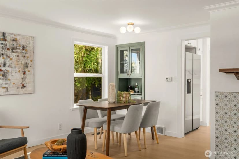 Property photo for 4411 50th Avenue Sw, Seattle photo 11