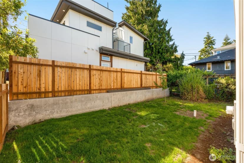 Property photo for 4411 50th Avenue Sw, Seattle photo 22