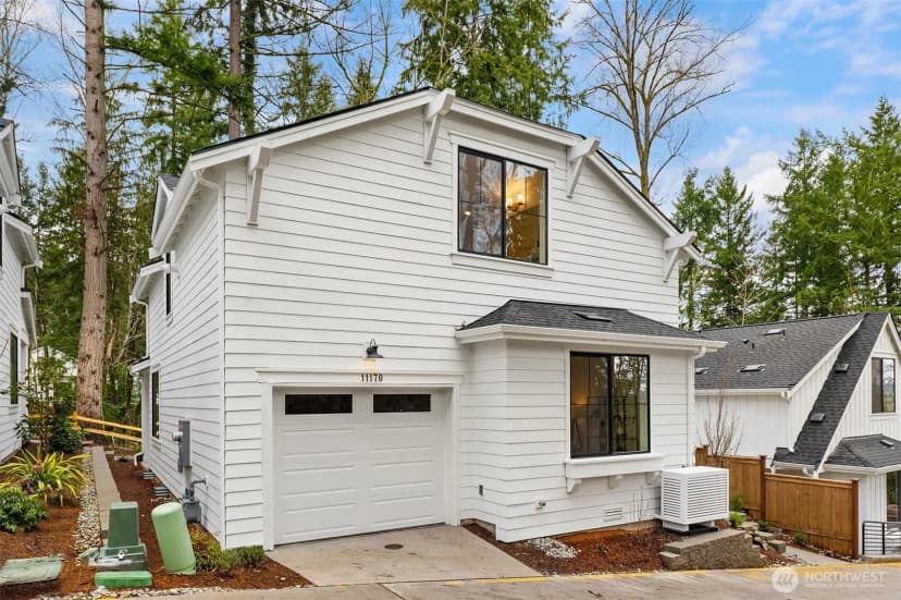 Property photo for 11170 (hs 24) Ne 134th Court Ne, Redmond photo 22