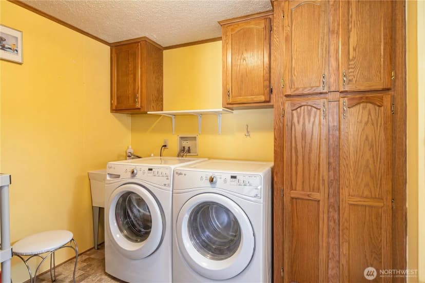 Property photo for 532 Nw Silver Glen Lane, Bremerton photo 11