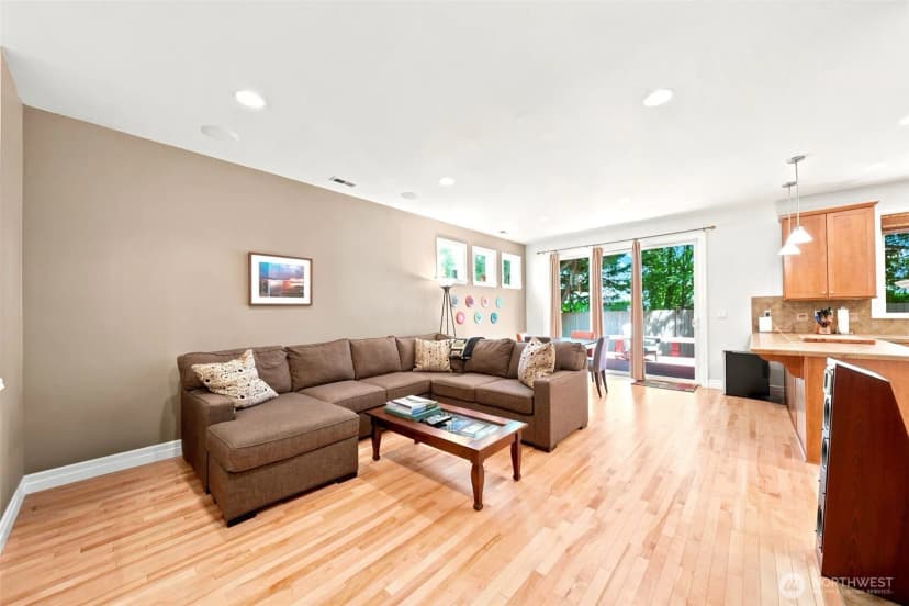 Property photo for 16021 35th Drive Se, Bothell photo 8