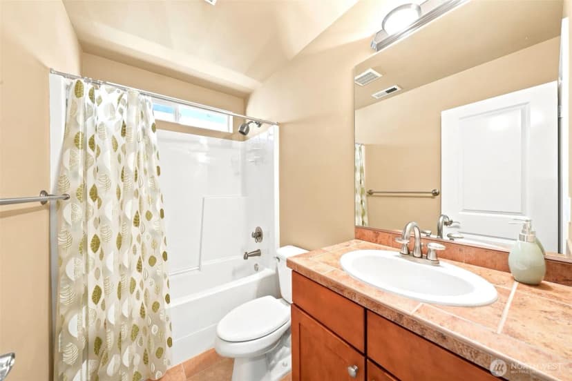Property photo for 16021 35th Drive Se, Bothell photo 22