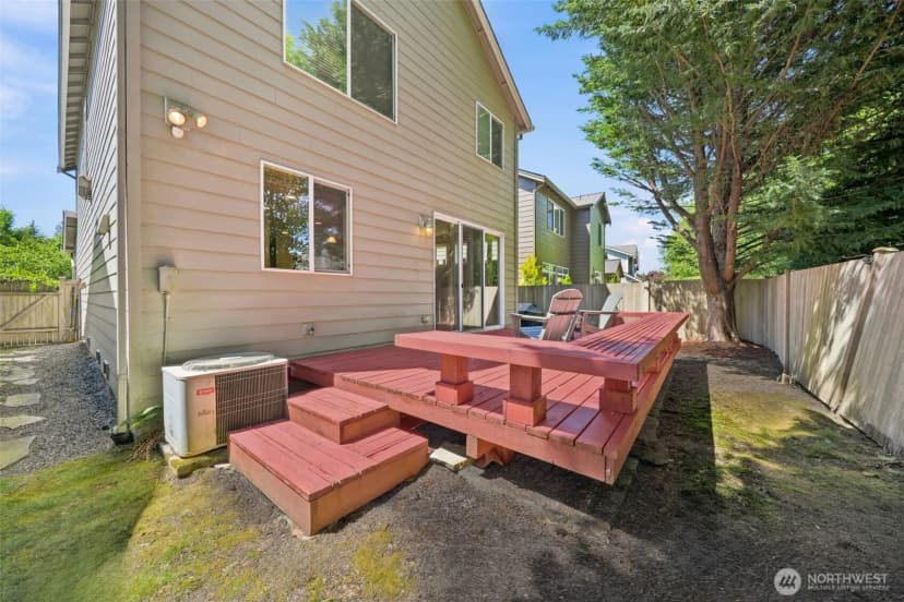 Property photo for 16021 35th Drive Se, Bothell photo 28