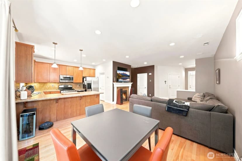 Property photo for 16021 35th Drive Se, Bothell photo 10