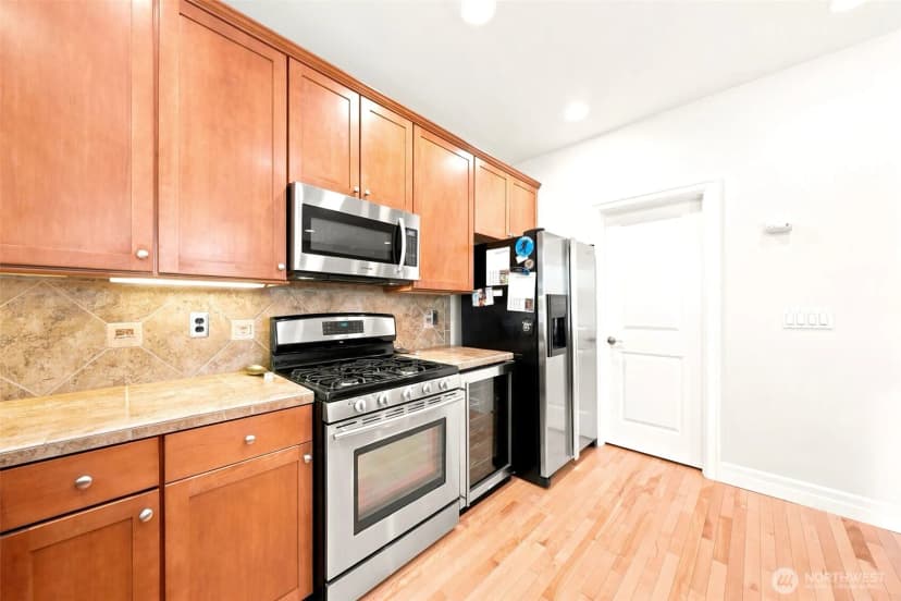 Property photo for 16021 35th Drive Se, Bothell photo 14