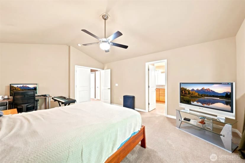 Property photo for 16021 35th Drive Se, Bothell photo 17