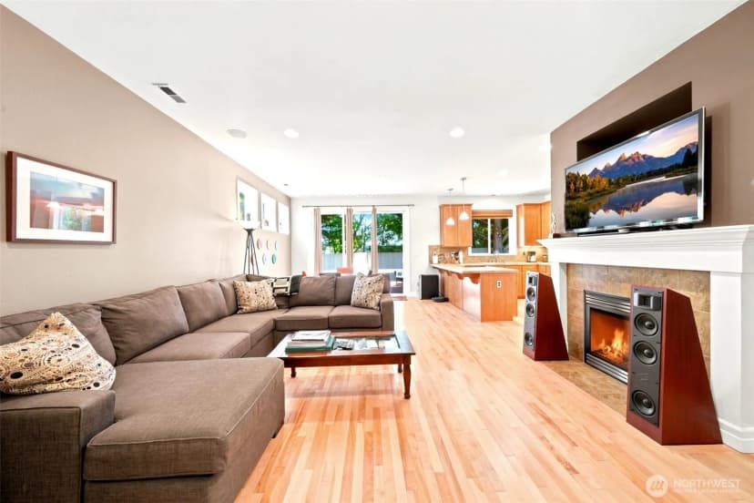 Property photo for 16021 35th Drive Se, Bothell photo 6