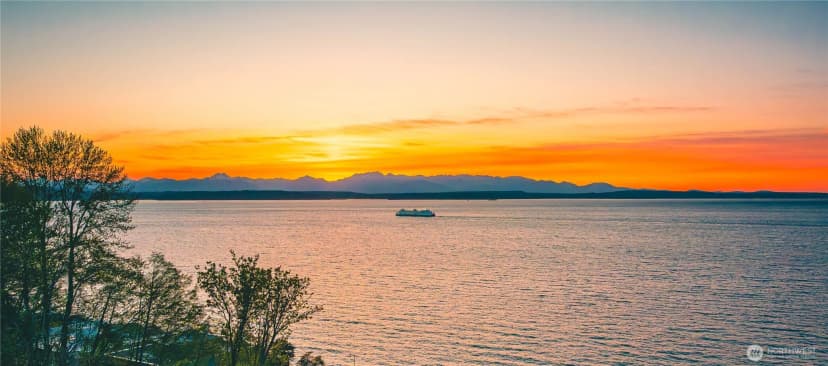 Property photo for 1019 California Lane Sw, Seattle photo 6