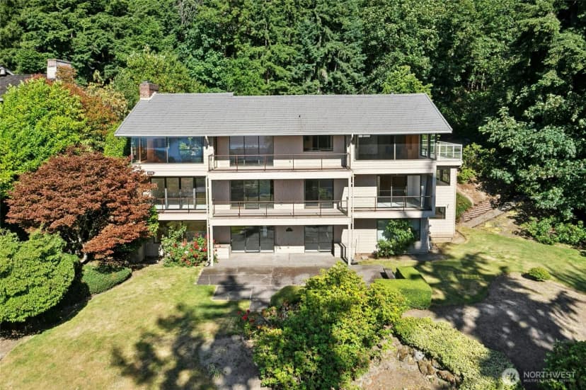 Property photo for 4736 Somerset Avenue Se, Bellevue photo 25