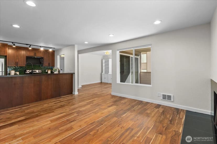 Property photo for 14636 Ne 45th St #c17, Bellevue photo 6