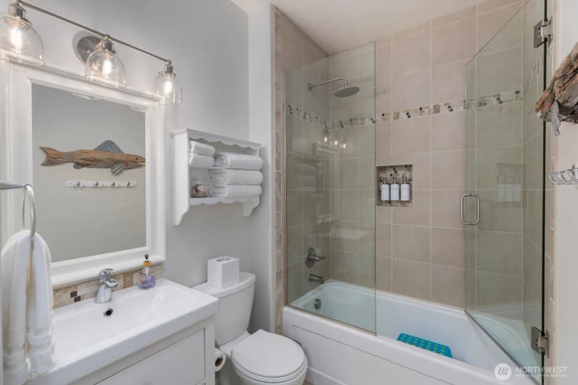 Property photo for 1211 Ocean Beach Boulevard S, Long Beach photo 35