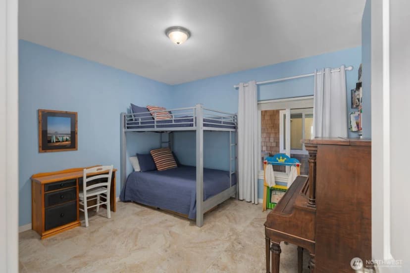 Property photo for 1211 Ocean Beach Boulevard S, Long Beach photo 34