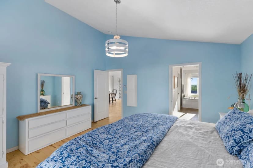 Property photo for 1211 Ocean Beach Boulevard S, Long Beach photo 24