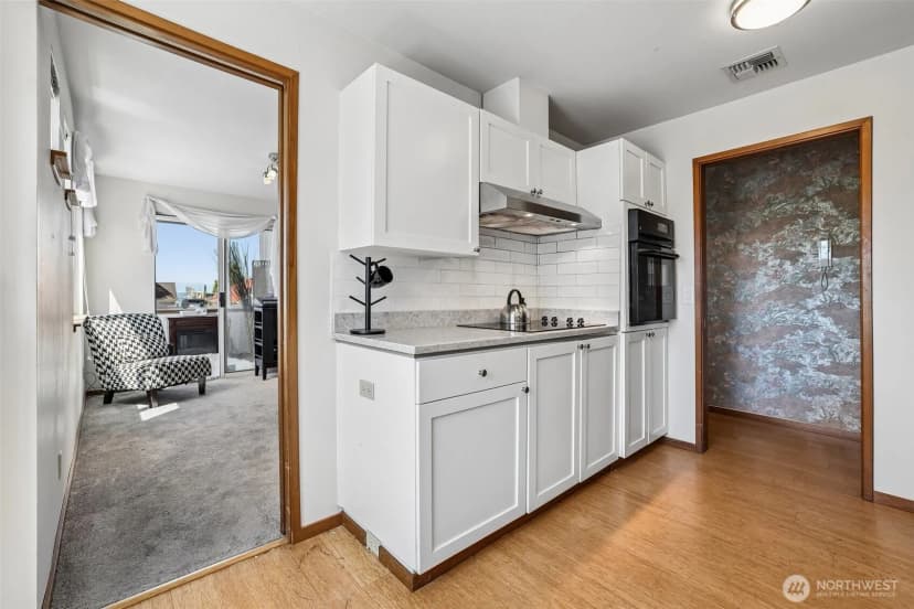 Property photo for 1312 S Massachusetts Street #301, Seattle photo 7