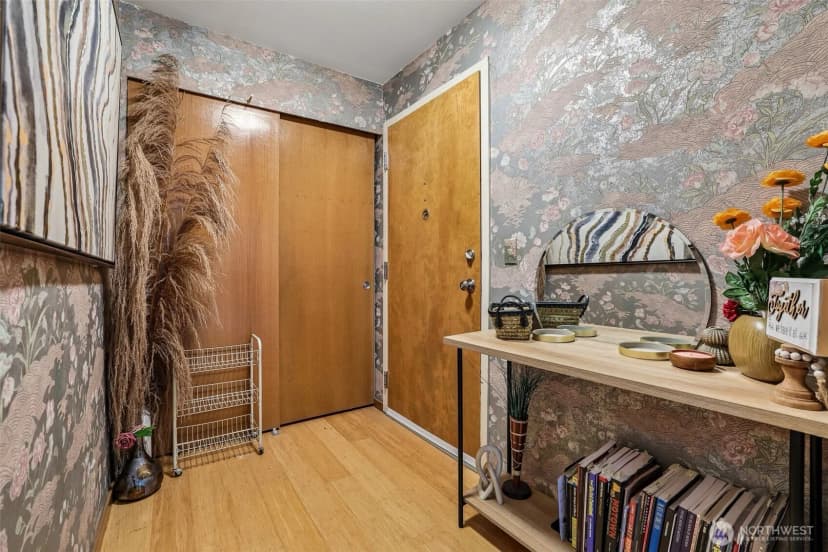 Property photo for 1312 S Massachusetts Street #301, Seattle photo 4