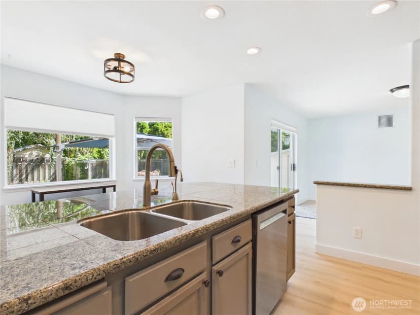 Property photo for 1510 Fourth Street, Wenatchee photo 16