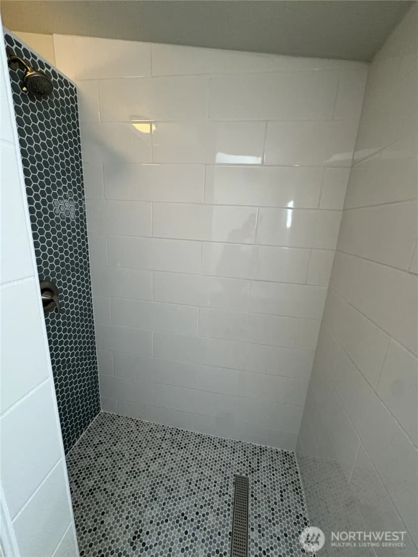Property photo for 2168 Norman Drive, Oak Harbor photo 4