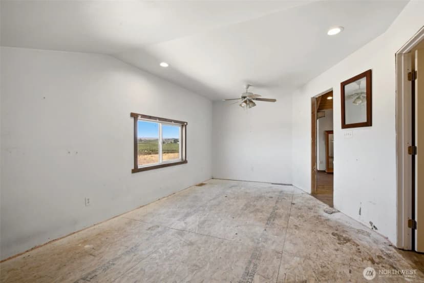 Property photo for 651 E Stover Road, Grandview photo 13