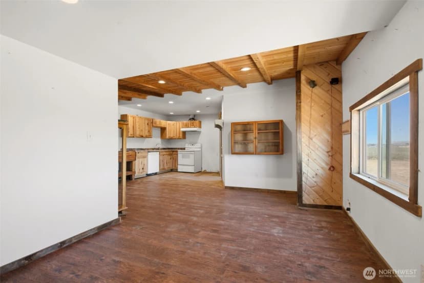 Property photo for 651 E Stover Road, Grandview photo 11